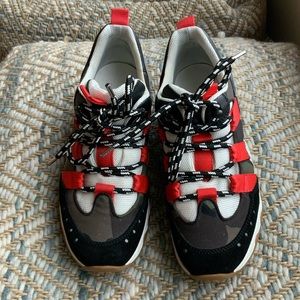 MENS Givenchy Shoes - Sz 41